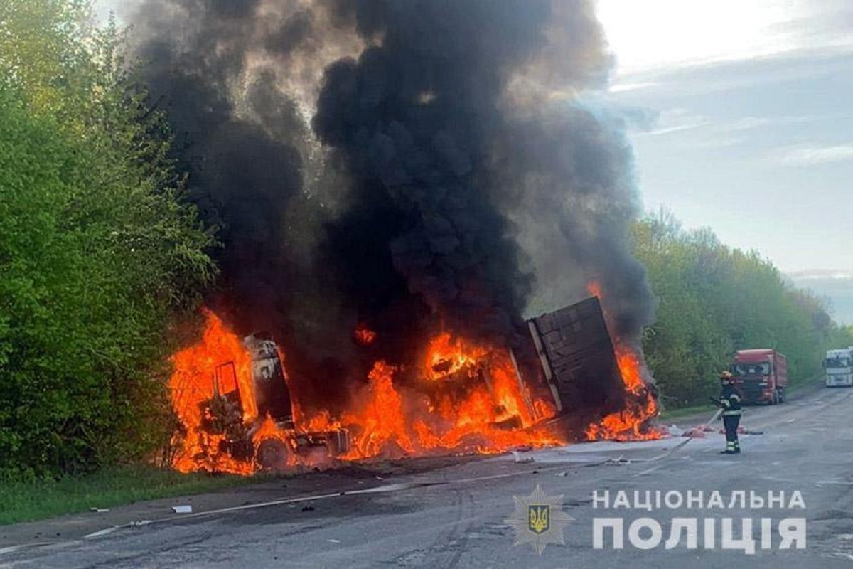 Четверо людей загинули в масштабній ДТП на Хмельниччині