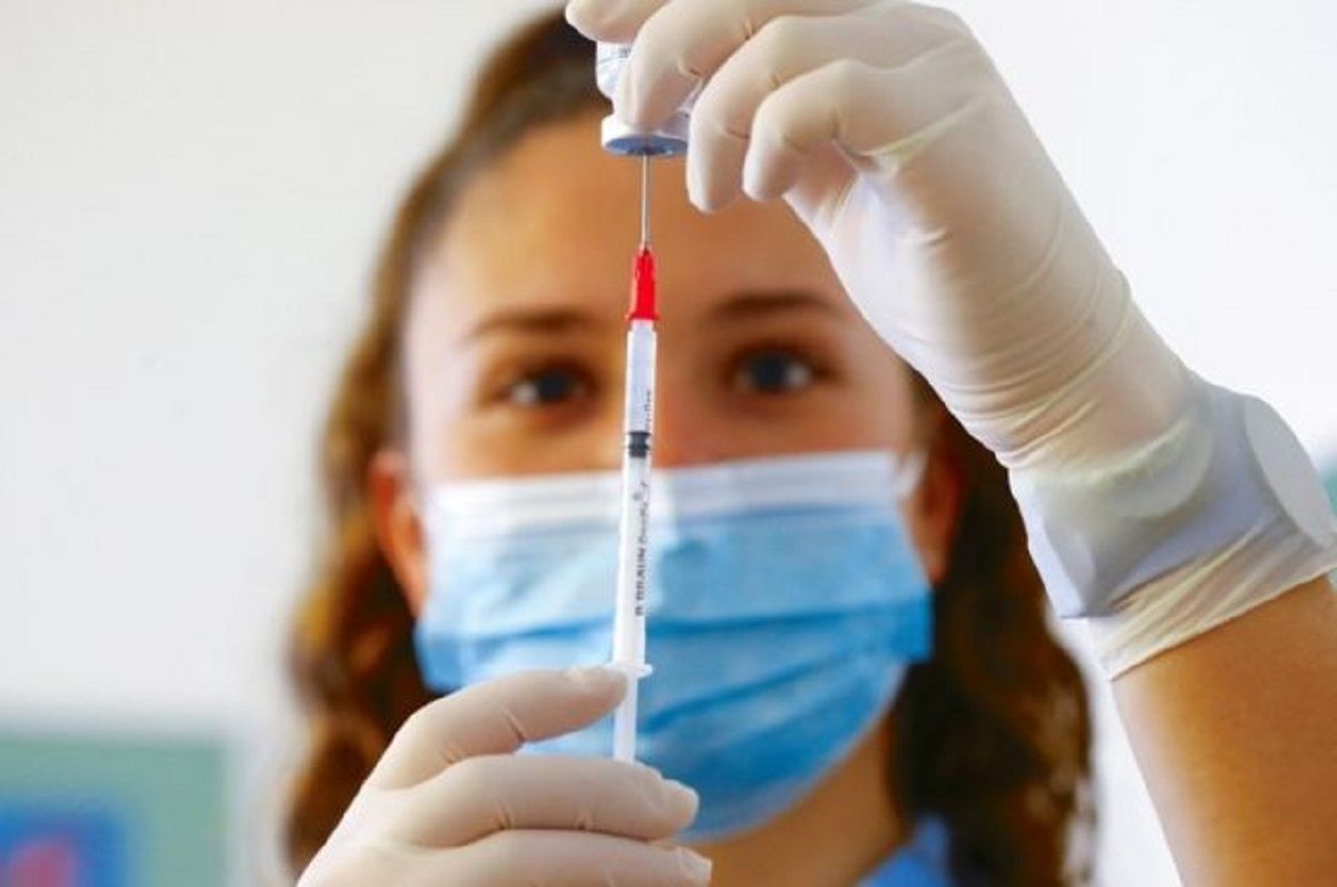 Міносвіти оприлюднило алгоритм запису освітян на Covid-вакцинацію