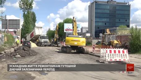 Вулицю Богдана Хмельницького повністю відкриють для проїзду вже в кінці літа
