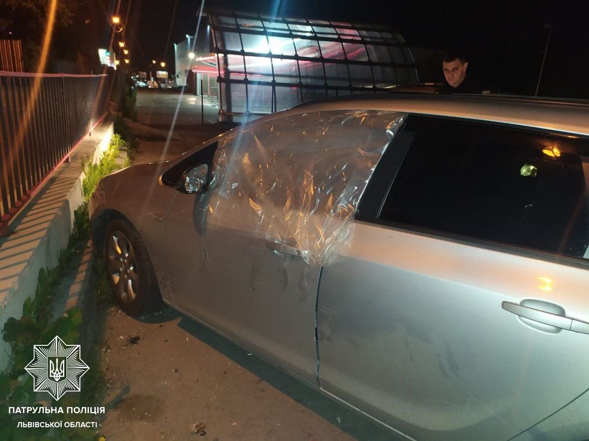 Нетверезий водій пропонував львівським патрульним 10 тис. грн хабара