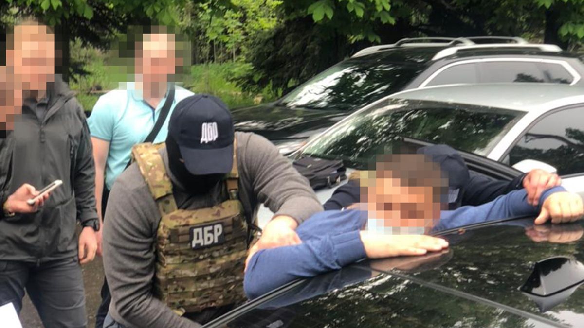 Суддю Донецького окружного адмінсуду затримали на хабарі в 30 тис. доларів