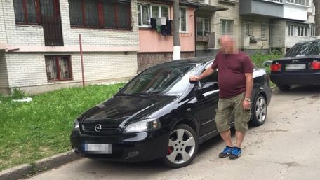 Львів’янин викликав поліцію, бо забув, де припаркував своє авто