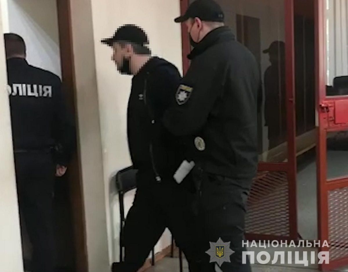 У затриманих в Україні кримінальних авторитетів знайшли 3,2 млн доларів і зброю