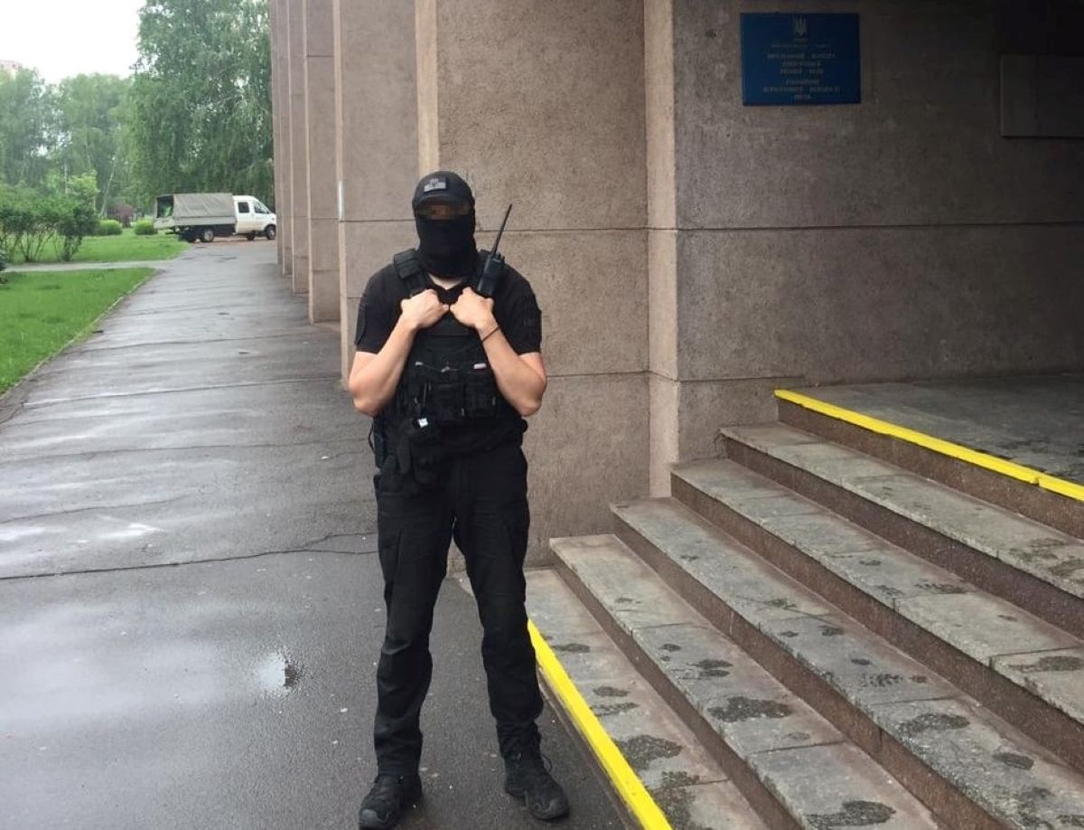 Прокуратура і ДФС проводять обшук у Криворізькій міськраді 