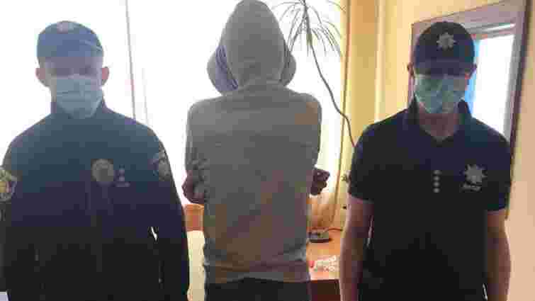 У затриманого наркодилера з Червонограда під час обшуку виявили боєприпаси