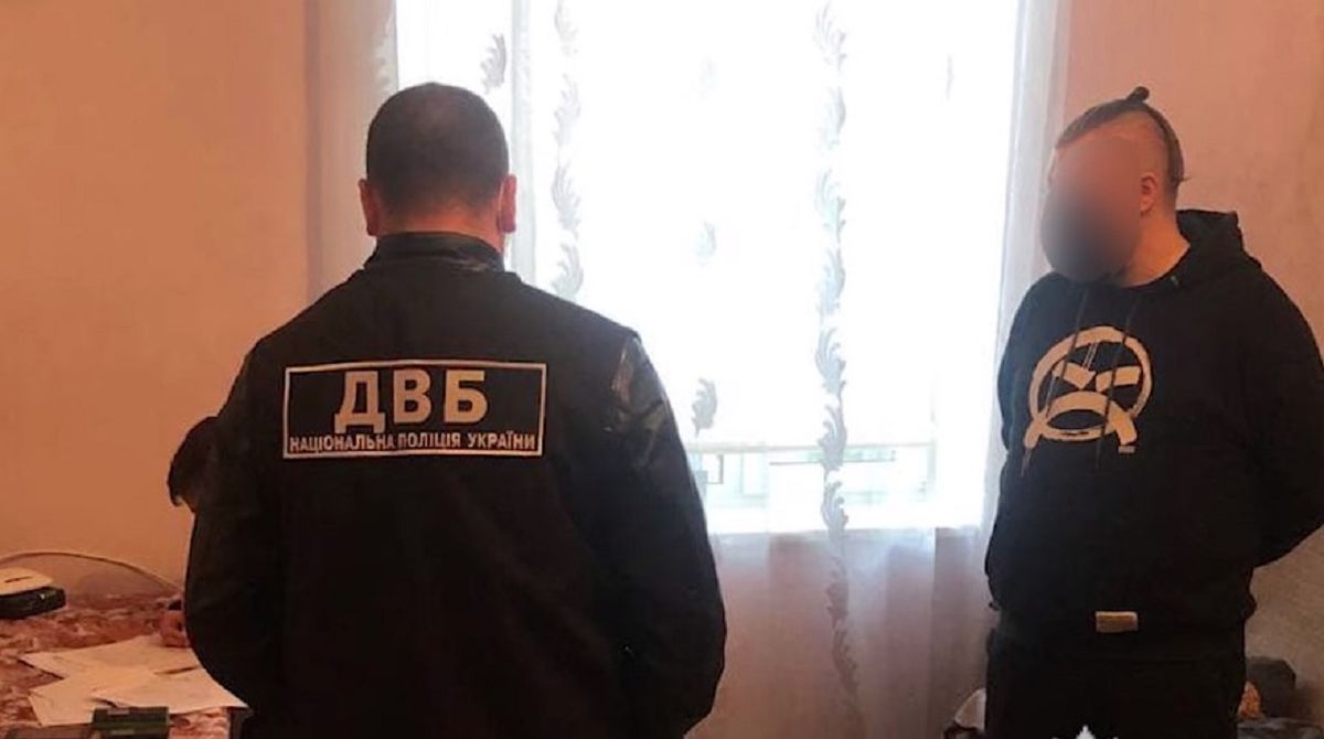 Стали відомі прізвища затриманих за наркоторгівлю львівських поліцейських