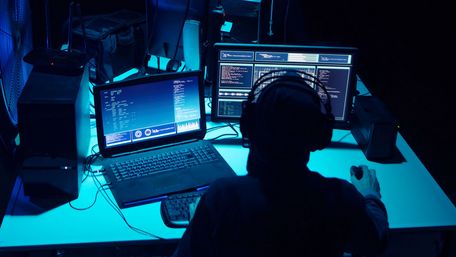 СБУ заблокувала масову кібератаку російських спецслужб