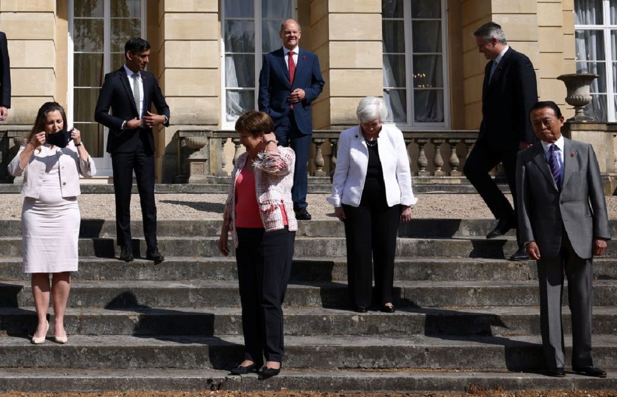 Країни G7 домовилися запровадити глобальний податок для великих корпорацій