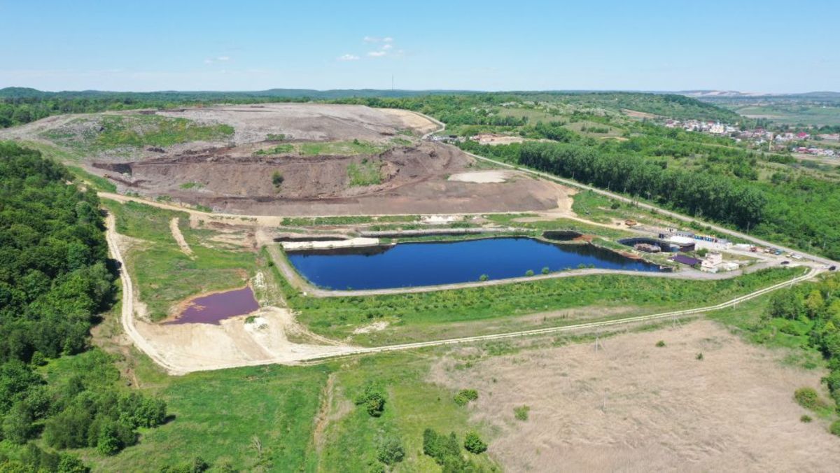 На Грибовицькому сміттєзвалищі розпочали дегазацію полігону