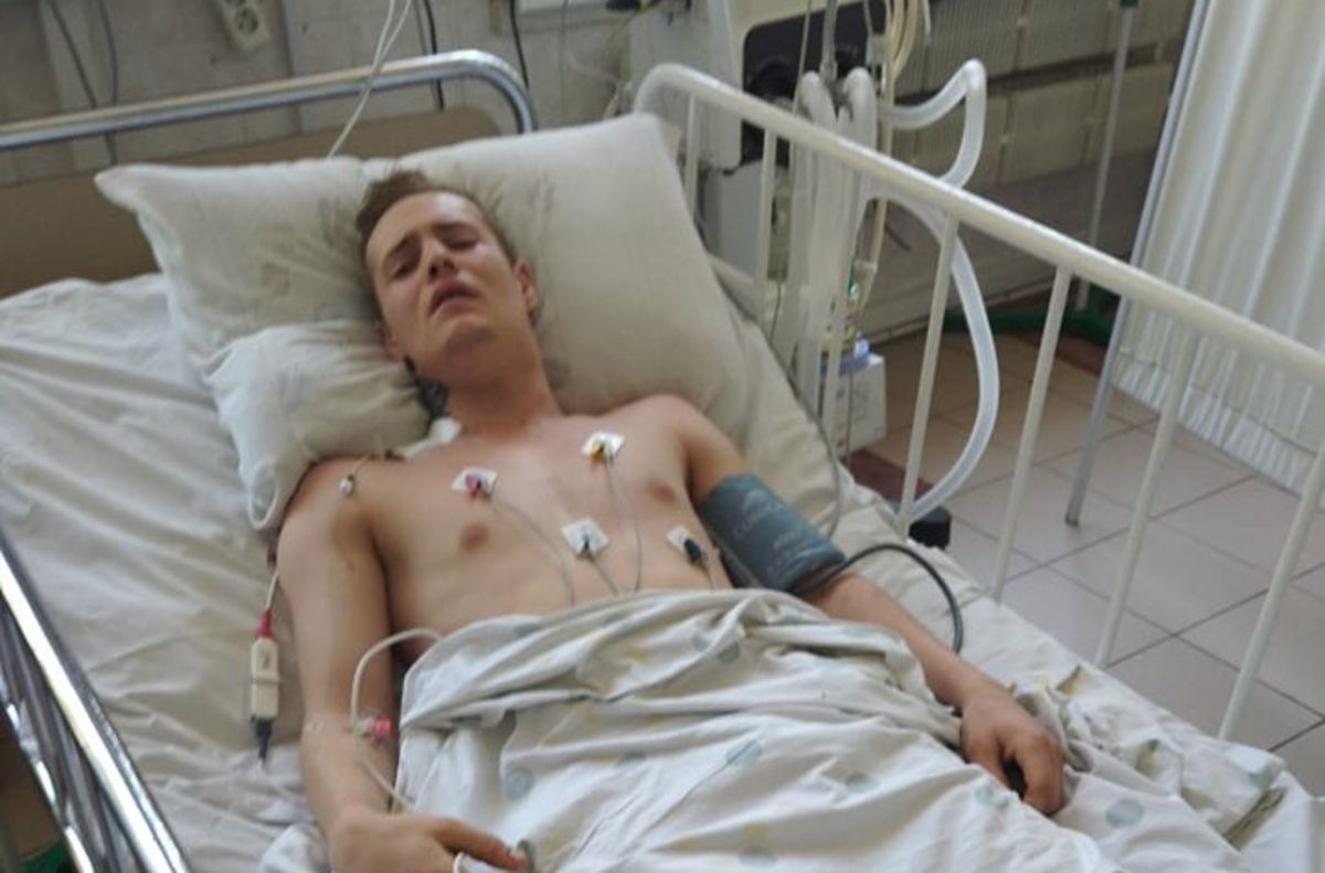 У Тернополі призовник впав з п'ятого поверху військкомату, тікаючи до новонародженого сина