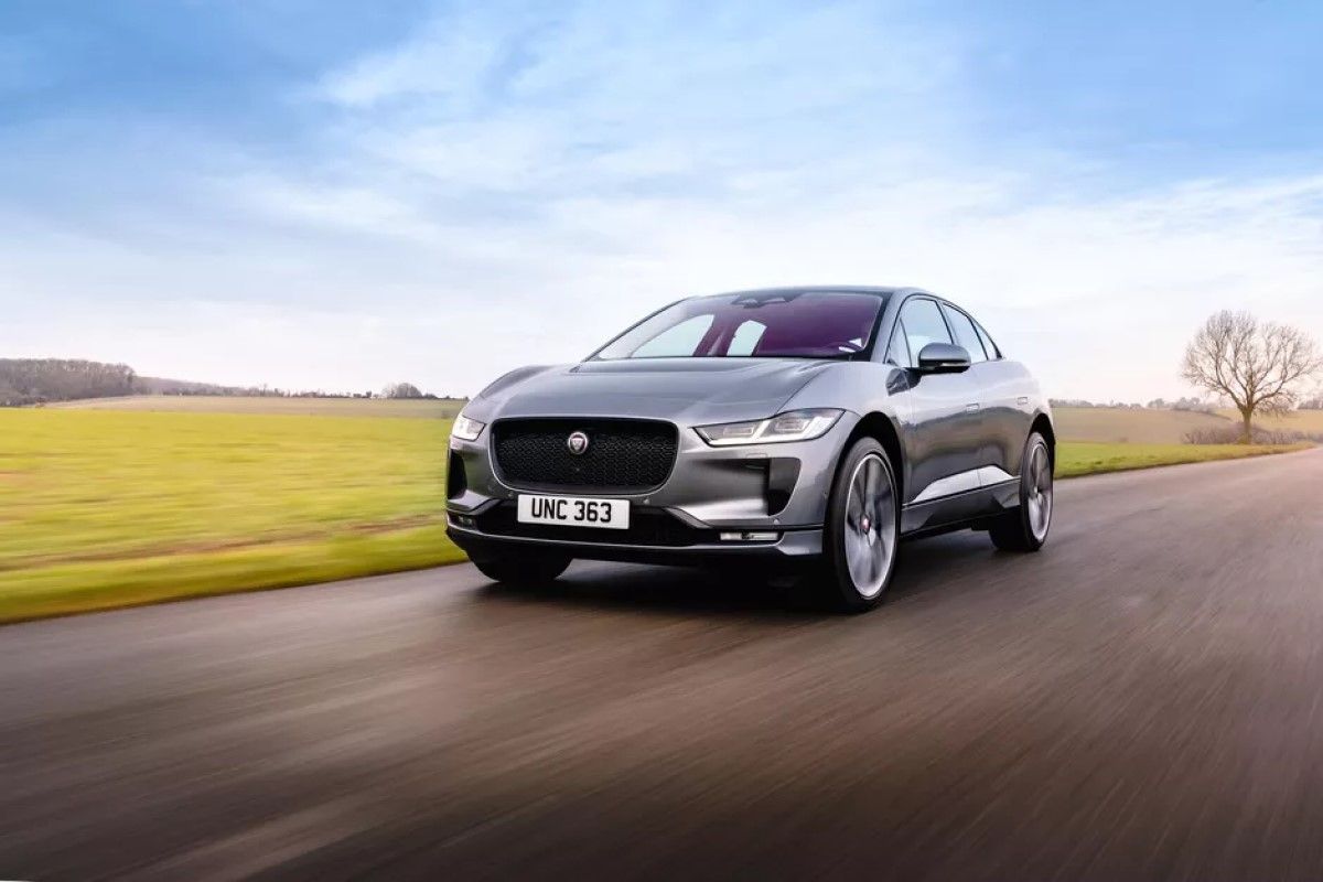 Оновлений електричний кросовер Jaguar I-Pace заряджається швидше