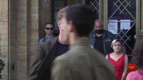 Митці влаштували перформанс у центрі Львова на підтримку архітектури модернізму