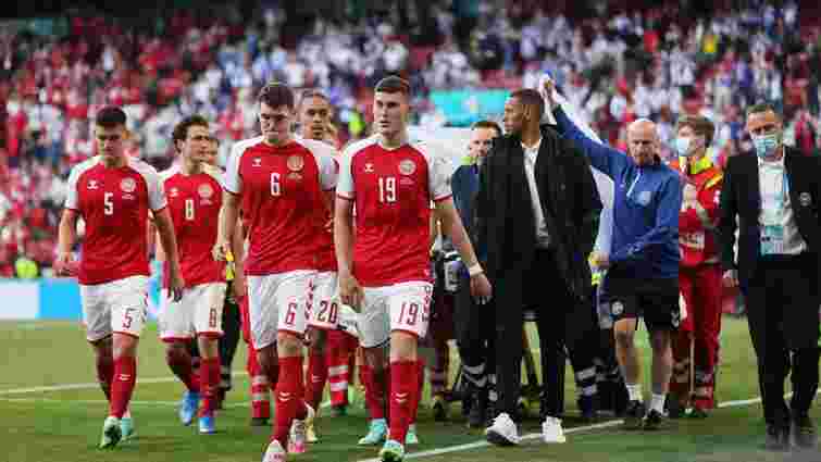 Матч між збірними Данії та Фінляндії на Євро-2020 зупинили через знепритомнення гравця