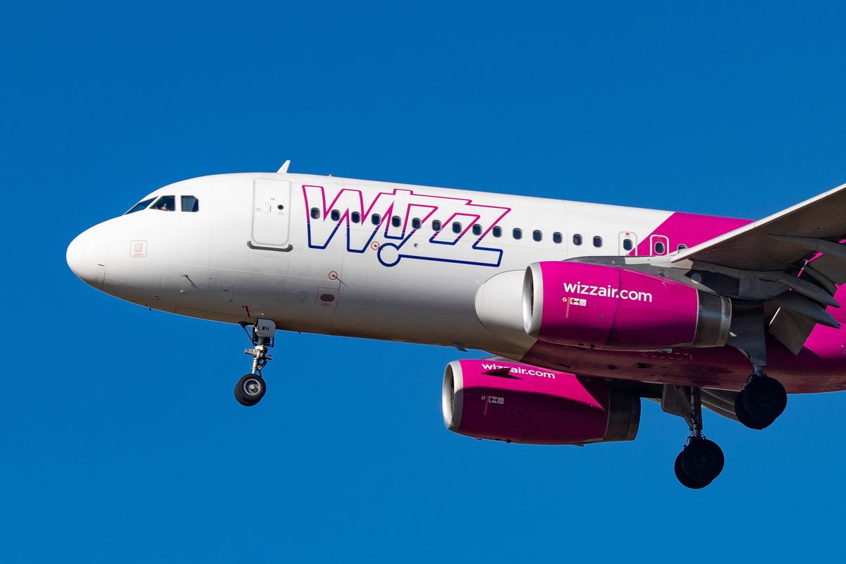 Літак Wizz Air Катовіце-Запоріжжя здійснив аварійну посадку відразу після зльоту