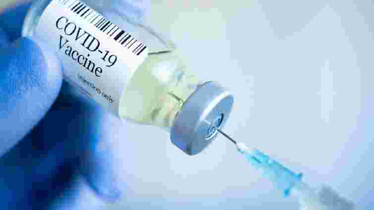 В Ужгороді розпочинають масову вакцинацію від коронавірусу