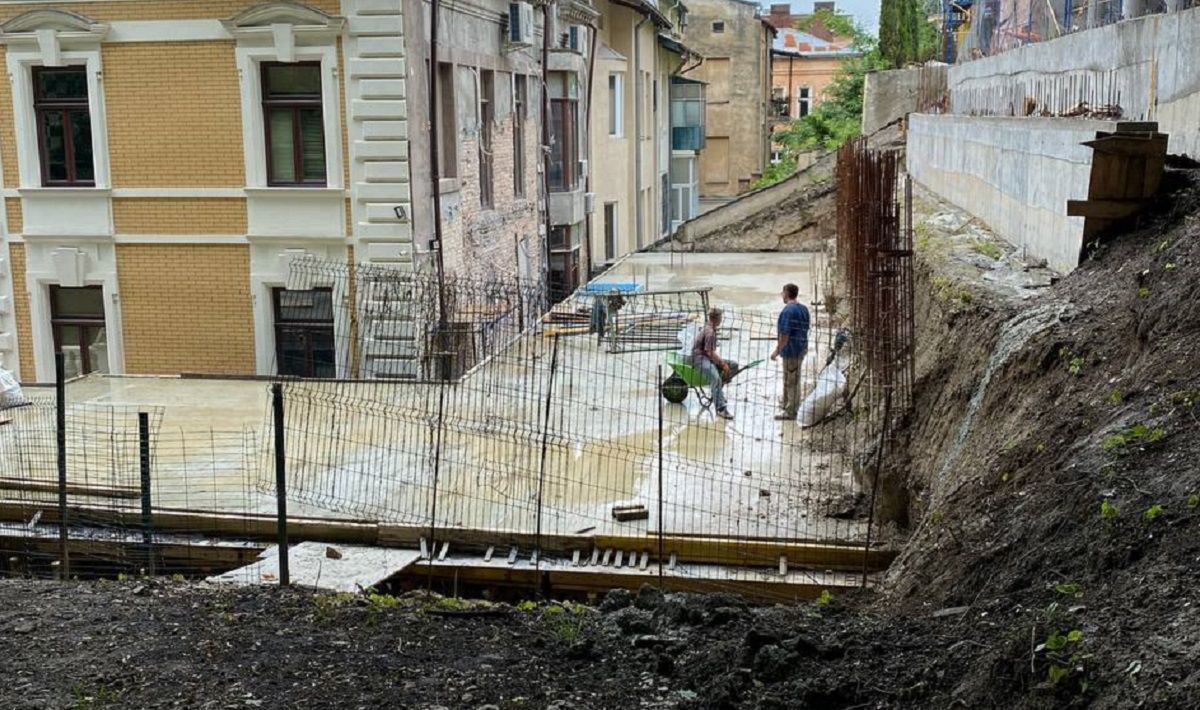 ДАБК звернулась в прокуратуру через будівництво у Стрийському парку