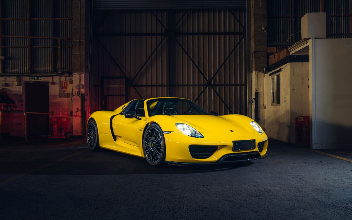 Шестирічний Porsche 918 Spyder продають удвічі дорожче нового