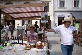 У центрі Львова відкрили фермерський ярмарок