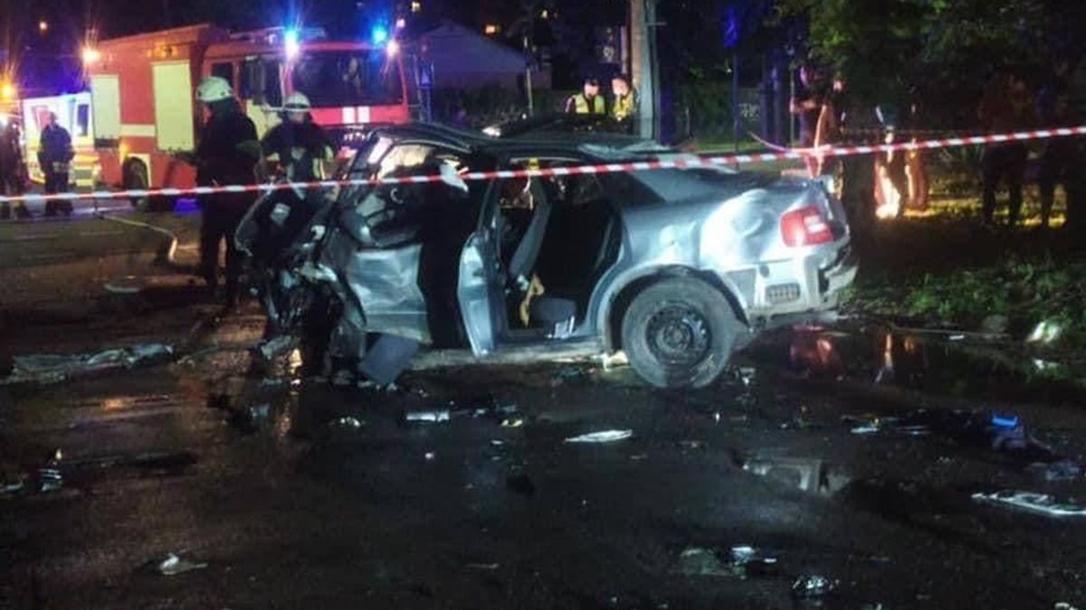 Троє людей загинули в нічній ДТП в Черкасах