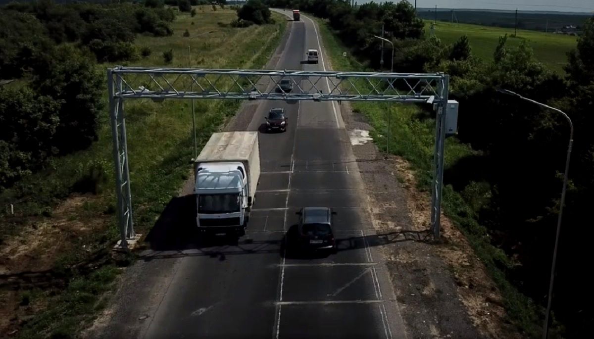 Через спеку на Львівщині обмежили рух вантажівок