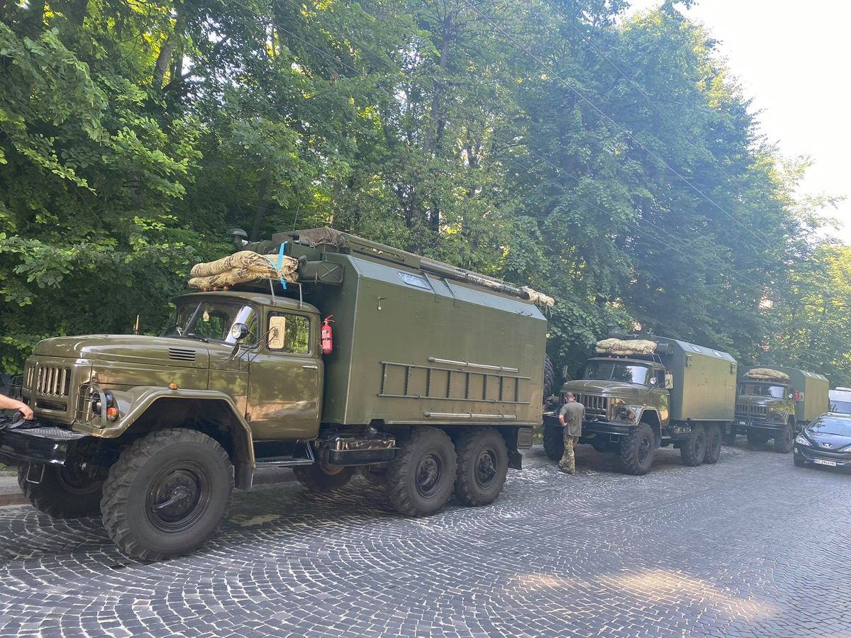 УГКЦ заявила про рейдерське захоплення Митрополичих садів у Львові