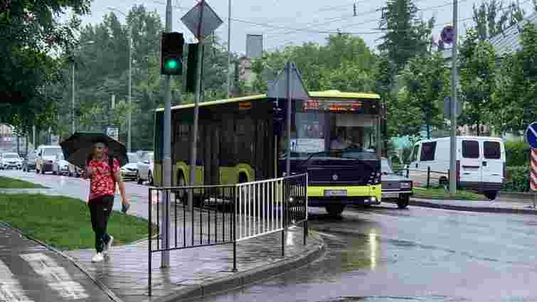 Частина громадського транспорту Львова не курсує через півмарафон