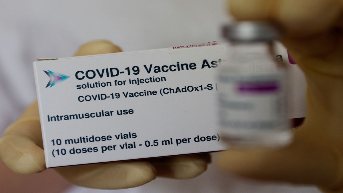 Вакцини AstraZeneca і Pfizer виявились ефективними від штаму коронавірусу «Дельта»
