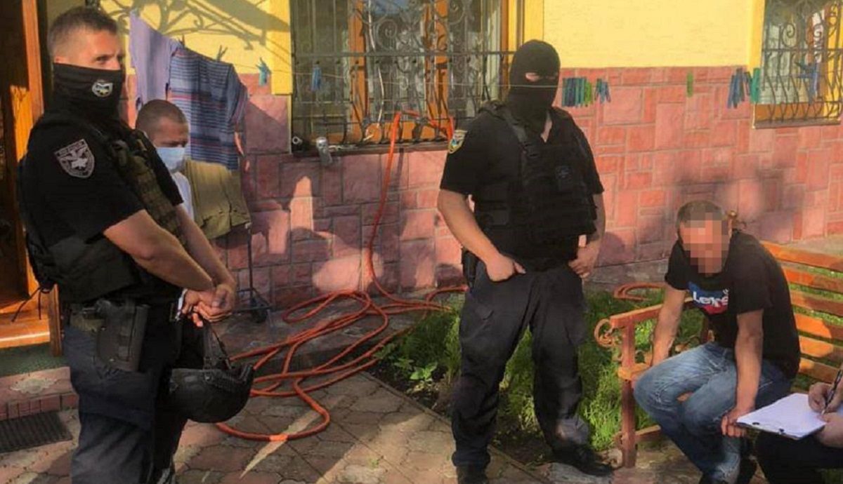 У Бориславі поліція затримала торговця важкими наркотиками 