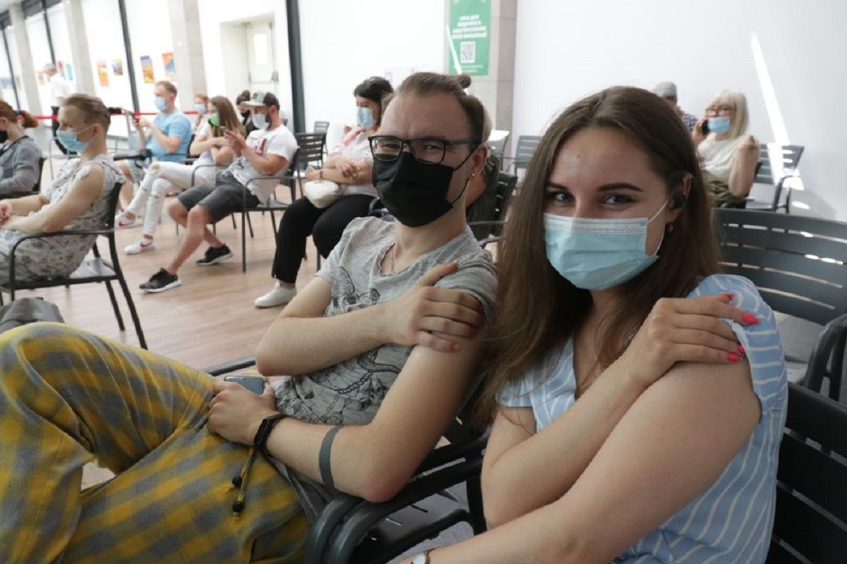 У Львові на вихідні працюватимуть п’ять центрів вакцинації