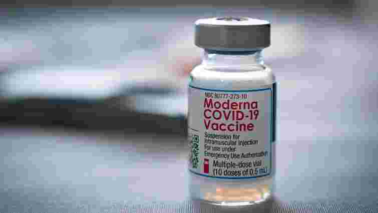 Україна отримає 2 млн доз американської вакцини від Moderna 