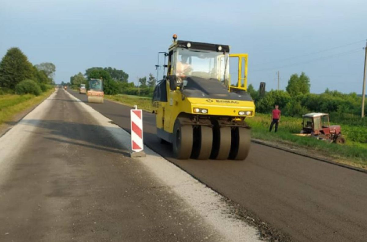 На Волині почали ремонт дороги до кордону з Білоруссю