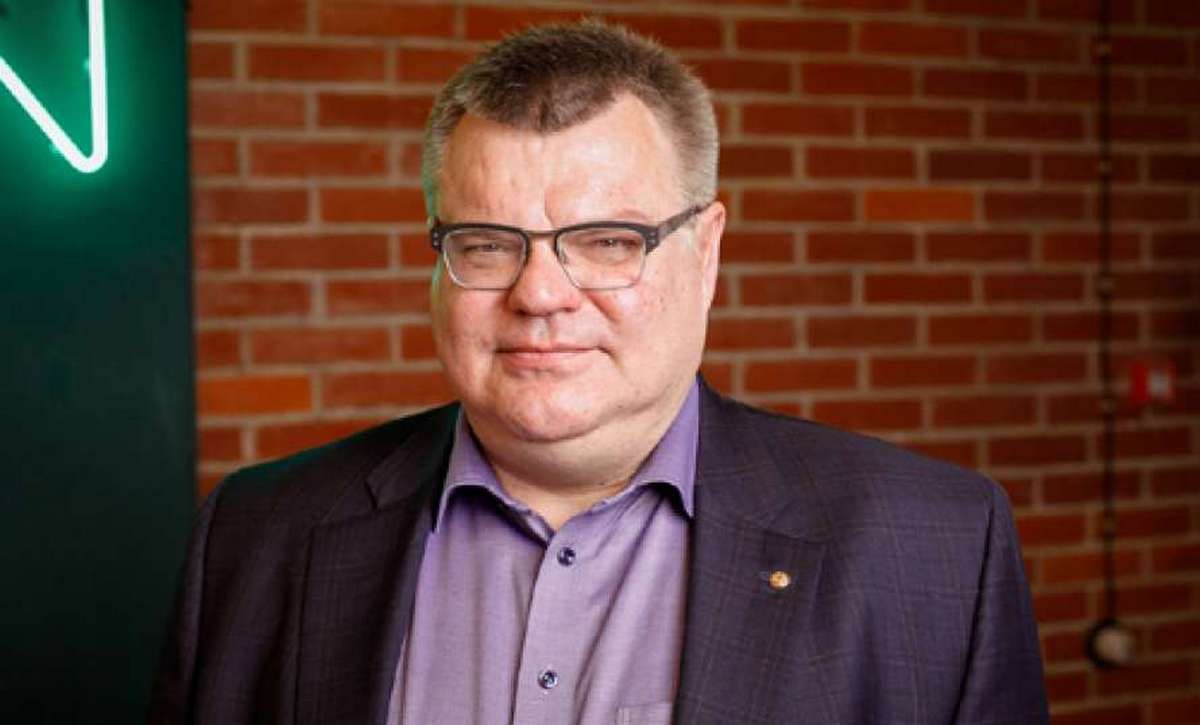 ЄС вимагає негайно звільнити білоруського опозиціонера Віктора Бабарика