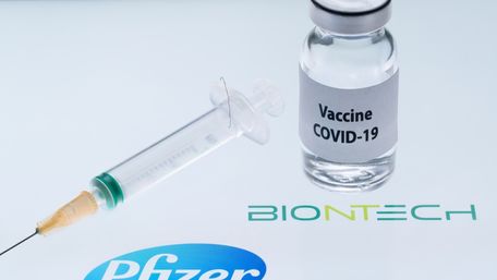 МОЗ перевірить повідомлення про можливий продаж вакцини від Pfizer
