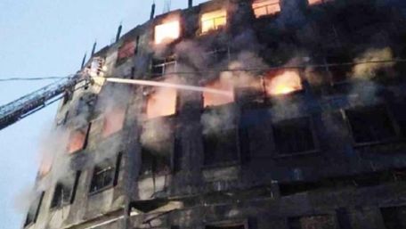 У Бангладеш близько 50 людей загинули в пожежі на фабриці з виробництва харчів та напоїв