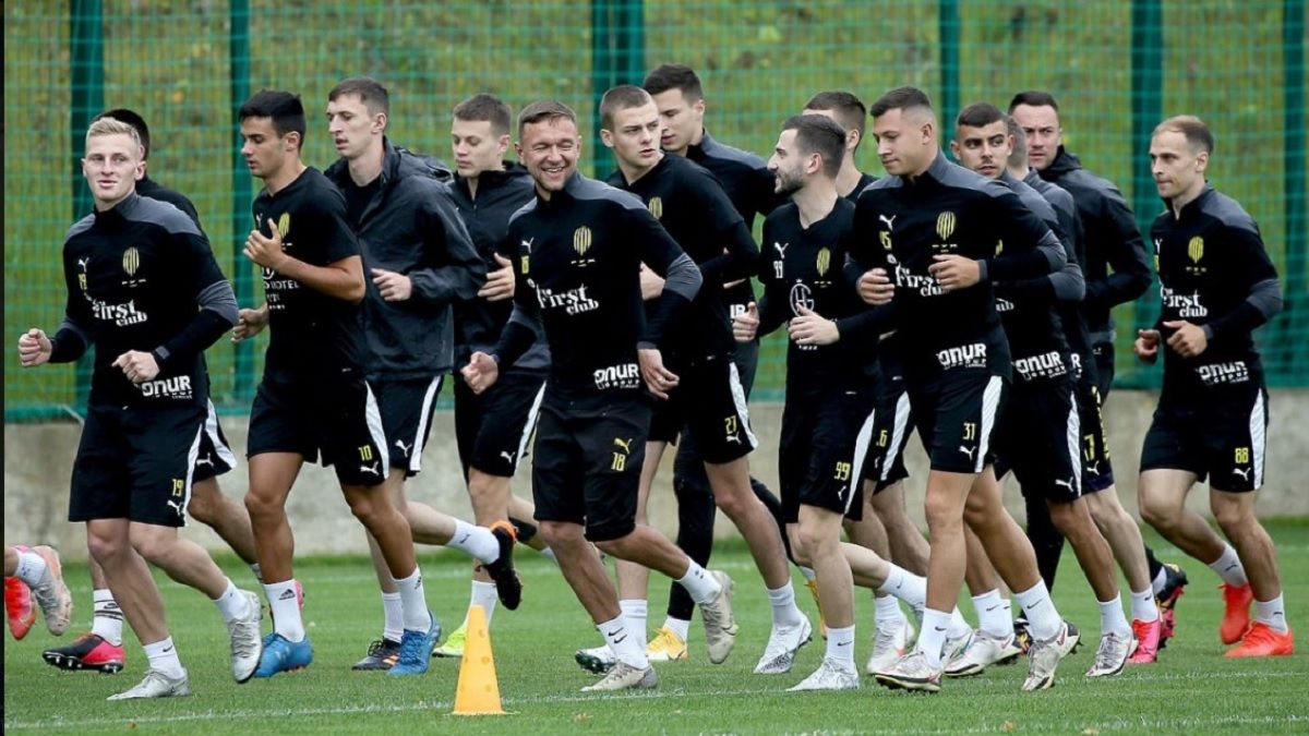 ФК «Рух» погрожує розпуском через ситуацію зі стадіоном «Україна»