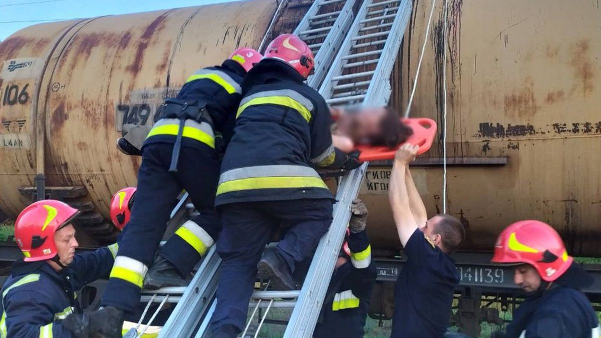 26-річну львів’янку вдарило струмом на цистерні потяга