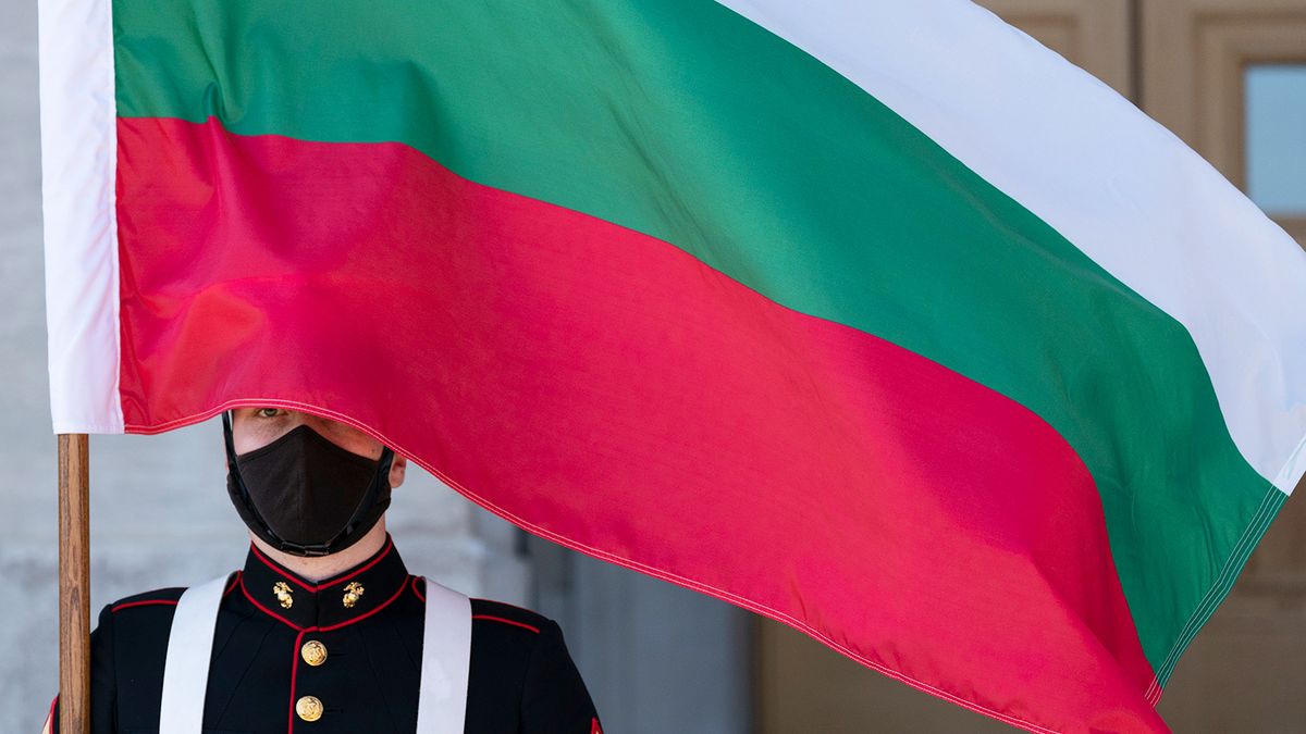 На дострокових виборах у Болгарії перемагають місцеві консерватори
