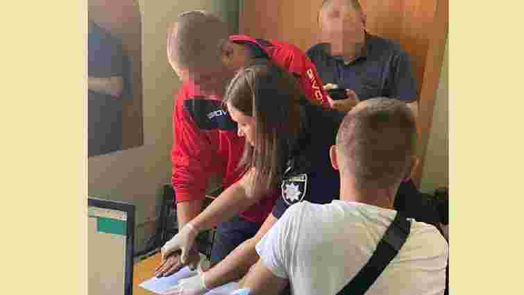 Двоє рецидивістів викрали у Бориславі 20-річного хлопця
