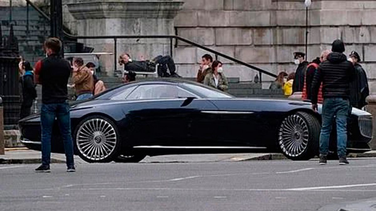 Mercedes-Maybach 6 бере участь у зйомках нової серії «Бетмена»