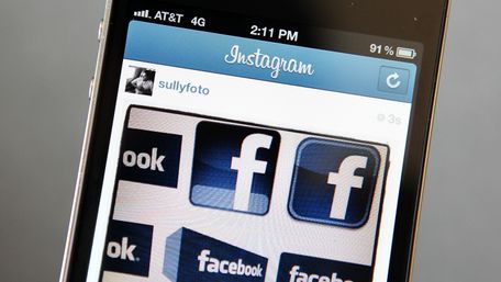 Facebook та Instagram виділять 1 млрд доларів творцям контенту