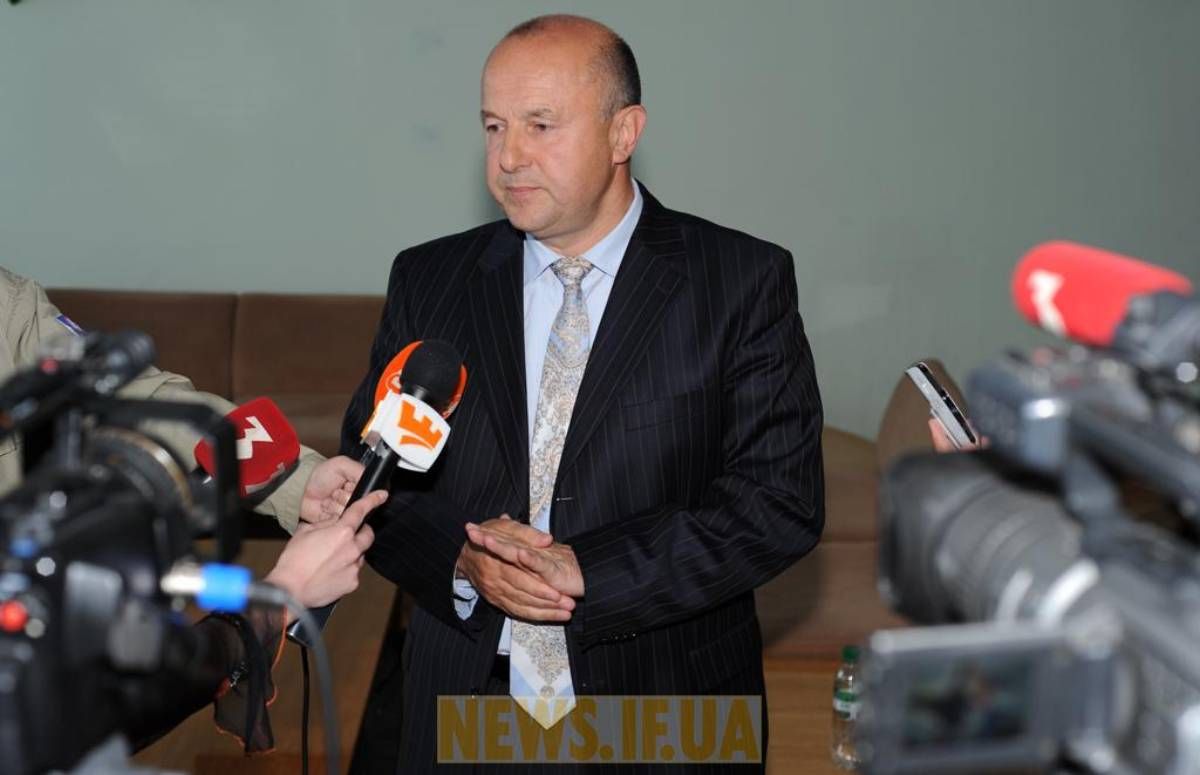 Руслан Марцінків нагородив скандального готельєра, якого сам же критикував