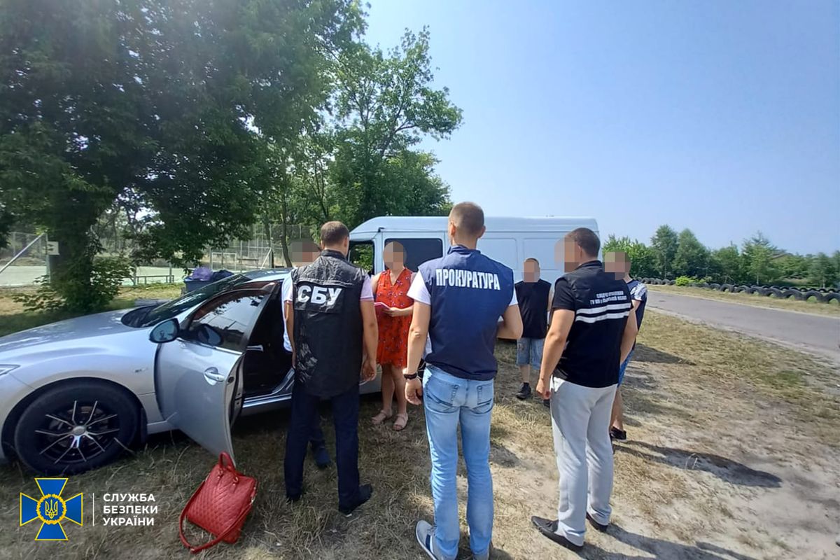 Заступника директора шахти біля Червонограда затримали на хабарі