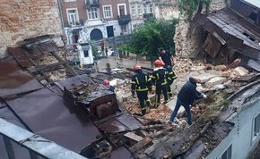Обвал будинку у центрі Львова
