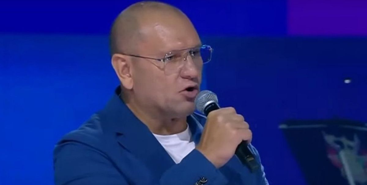 Нардеп Євгеній Шевченко заспівав на «Слов'янському базарі»