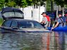 Як розпізнати автомобіль-«потопельник» після повеней в Європі