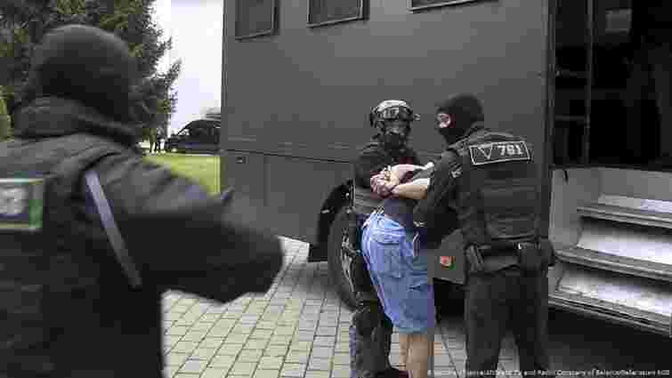 Київський суд зобов’язав ДБР розслідувати можливу держзраду Зеленського