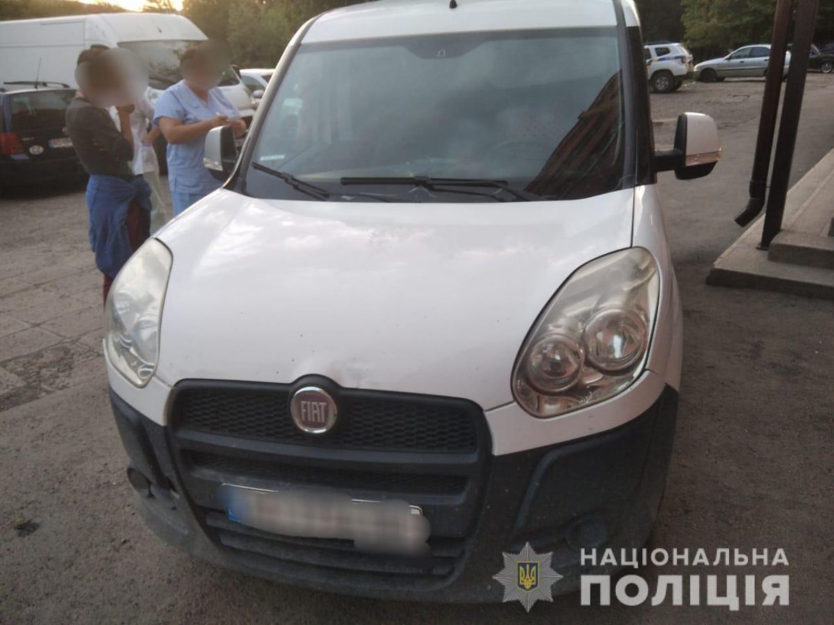 Дворічна дівчинка загинула на Закарпатті внаслідок наїзду авто