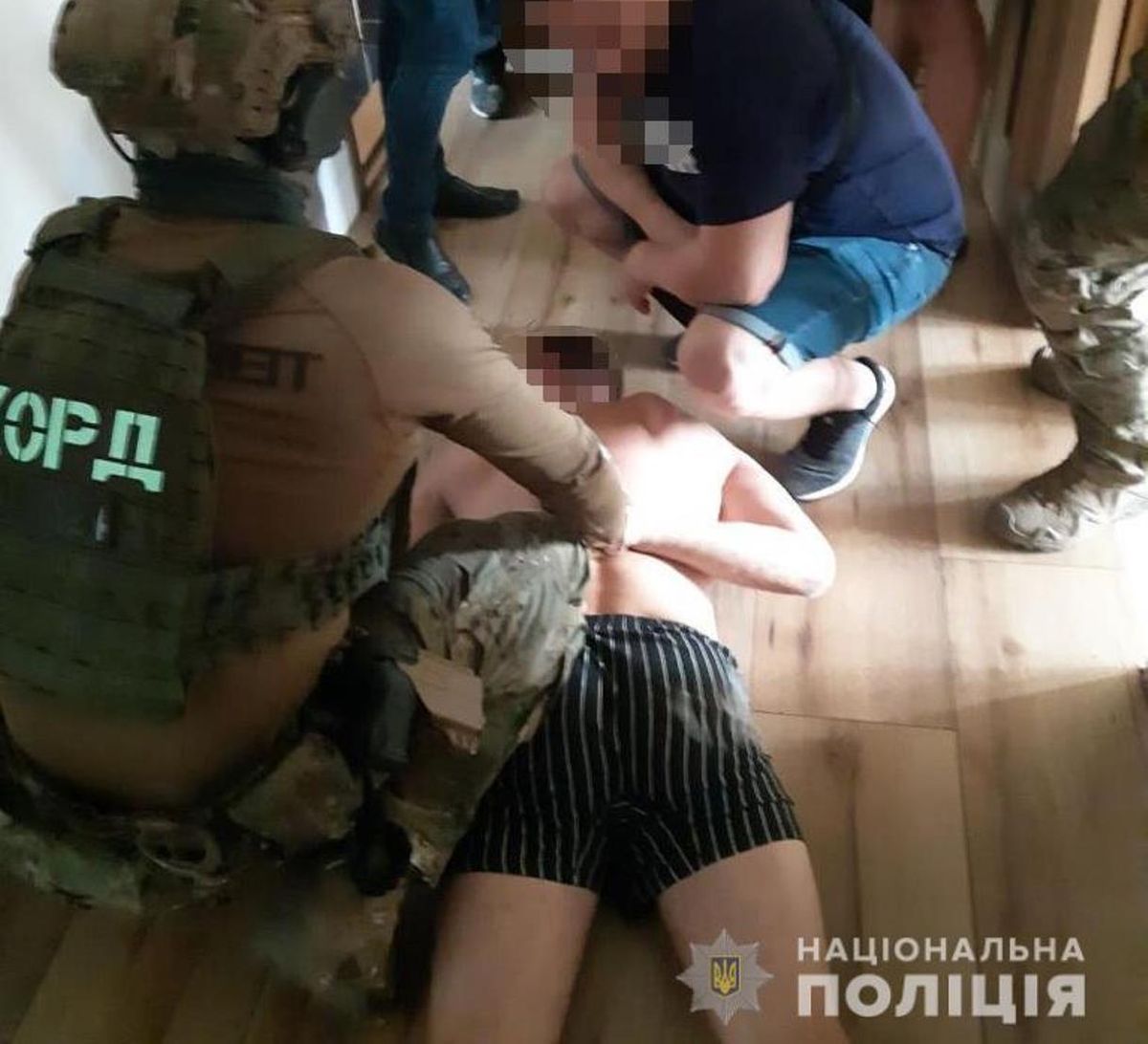 Поліція спіймала 56-річного нападника на будинок пенсіонерів на Закарпатті 