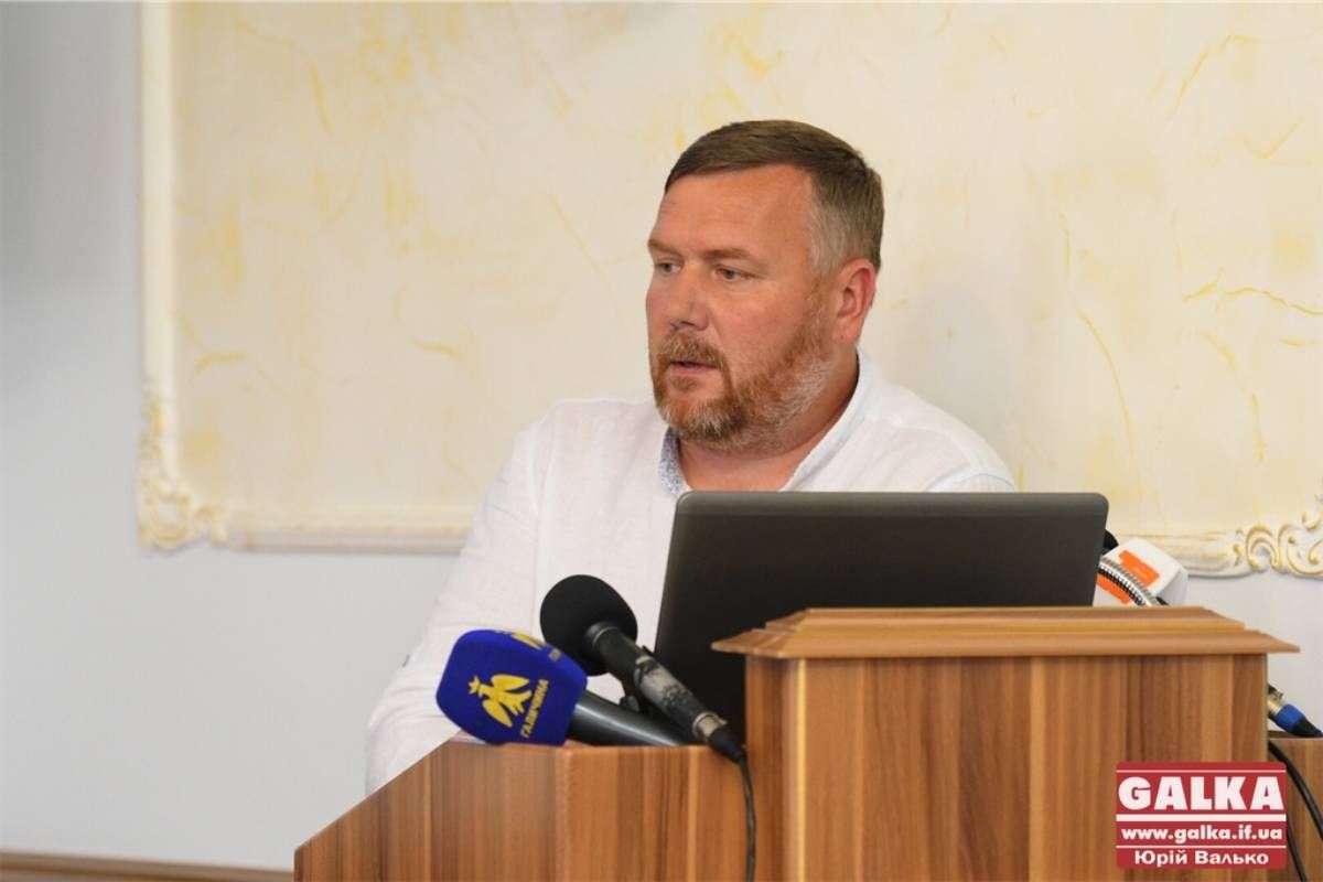Голова Івано-Франківської ОДА раптово звільнила керівника держпідприємства «Дороги Прикарпаття»