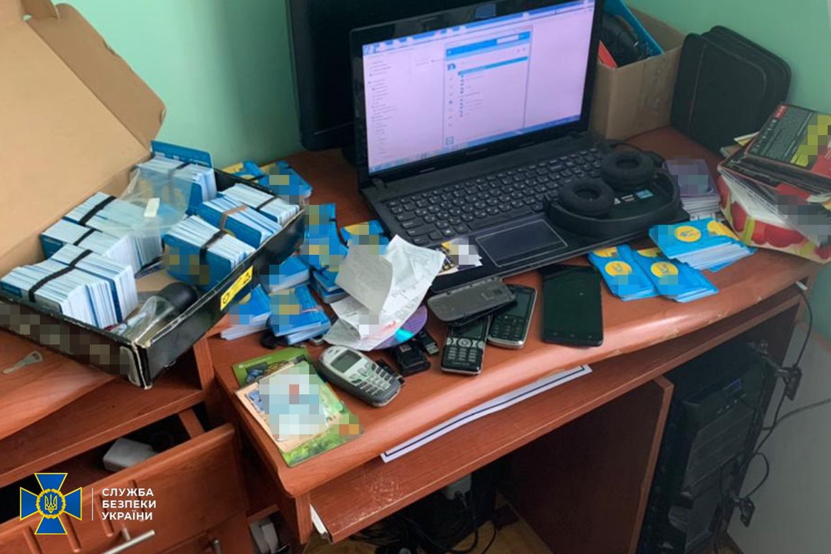В Івано-Франківську СБУ викрила російську ботоферму для накрутки лайків у соцмережах